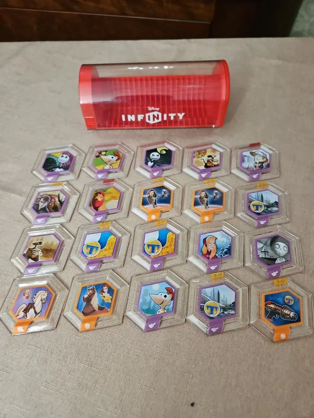 Disney Infinity Power Disc Lot 20 Storage Case Star Wars Pixar Marvel